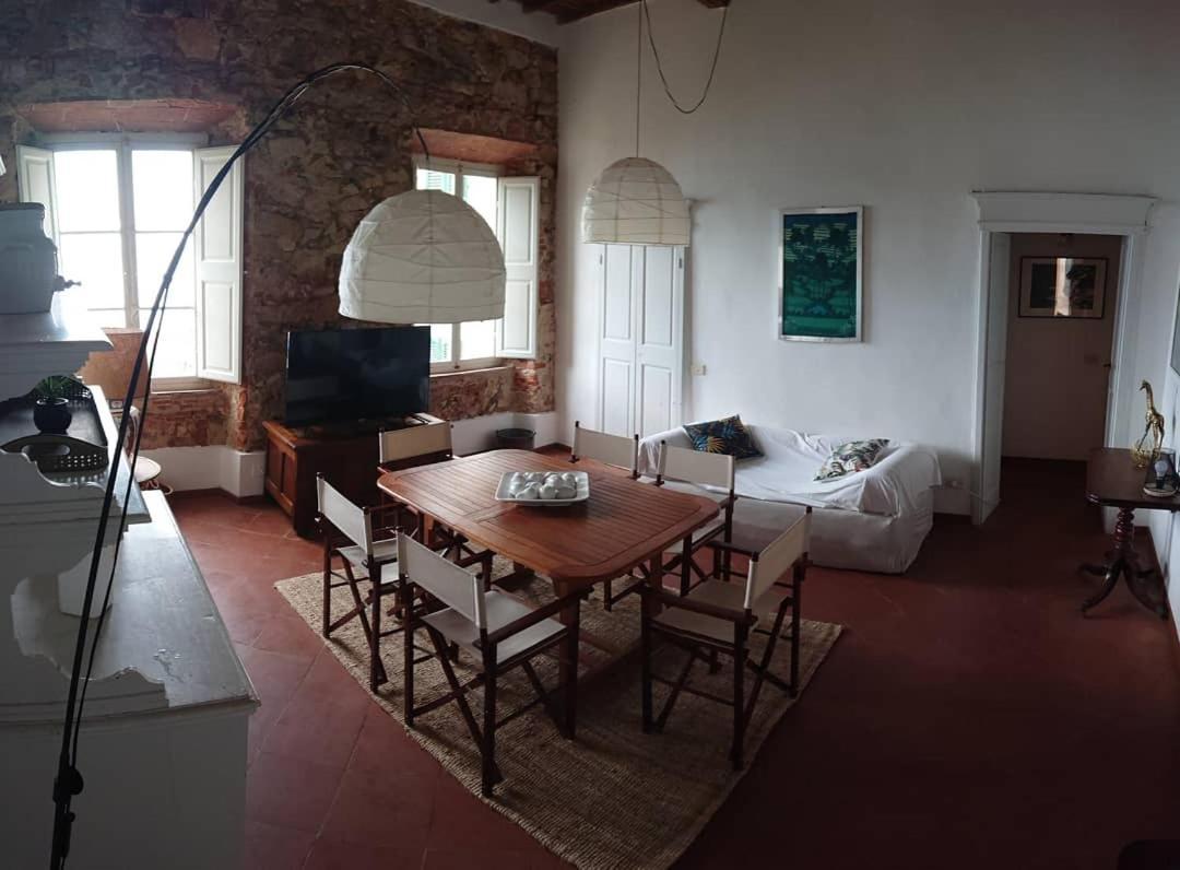 La Casina Di Alice Apartment Marciana Marina  Exterior photo